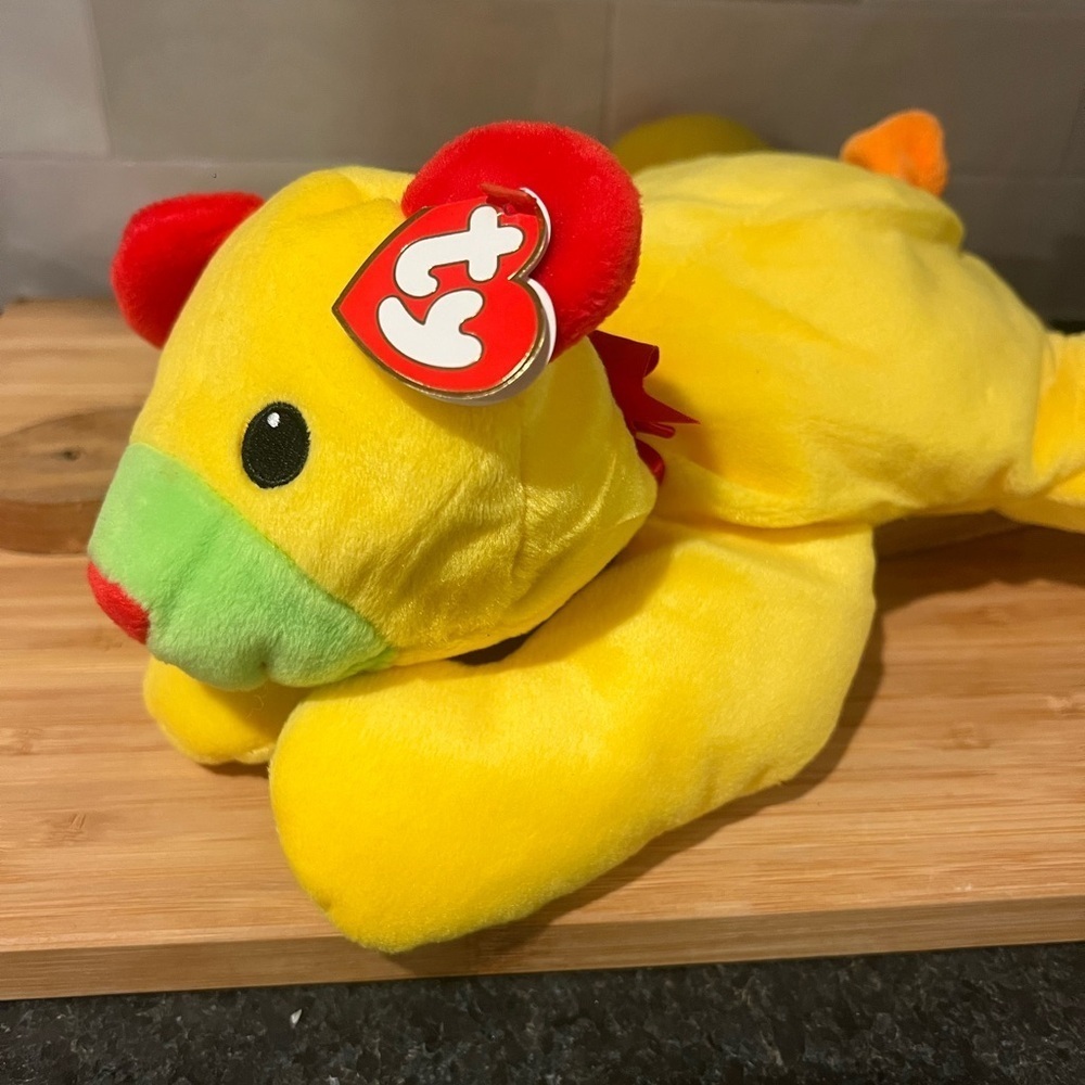 Ty Pillow Pals HUGGY the Yellow Bear 14” MWMTs Plush Stuffed Animal Toy 1998